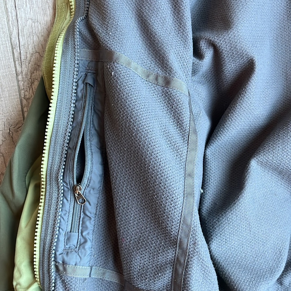 The North‎ Face Green & Gray HyVent Jacket Women’s X Small - Picture 12 of 15